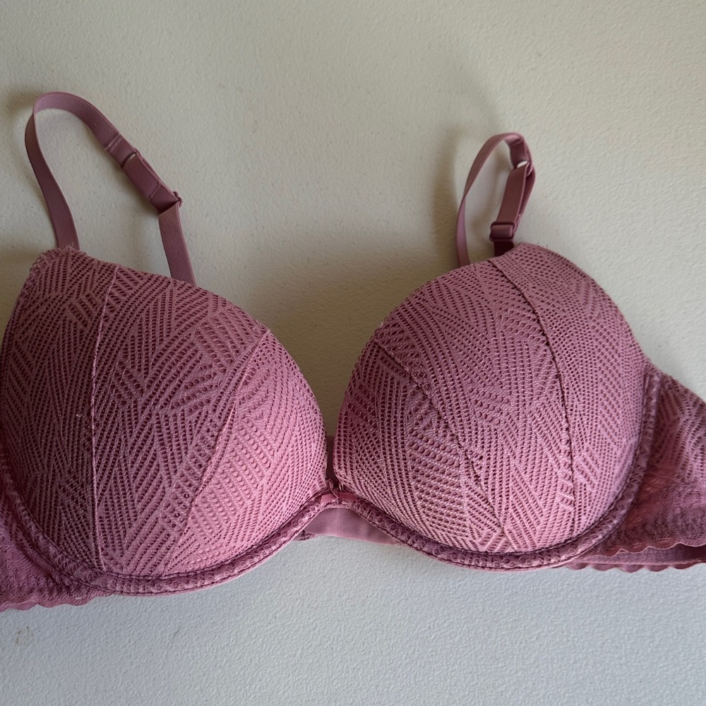 Aerie Pink Padded Bra with Textured Design